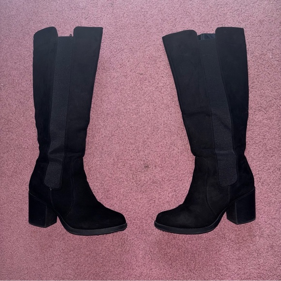 SO Shoes - Women's Black Knee-High Block Heel Boots